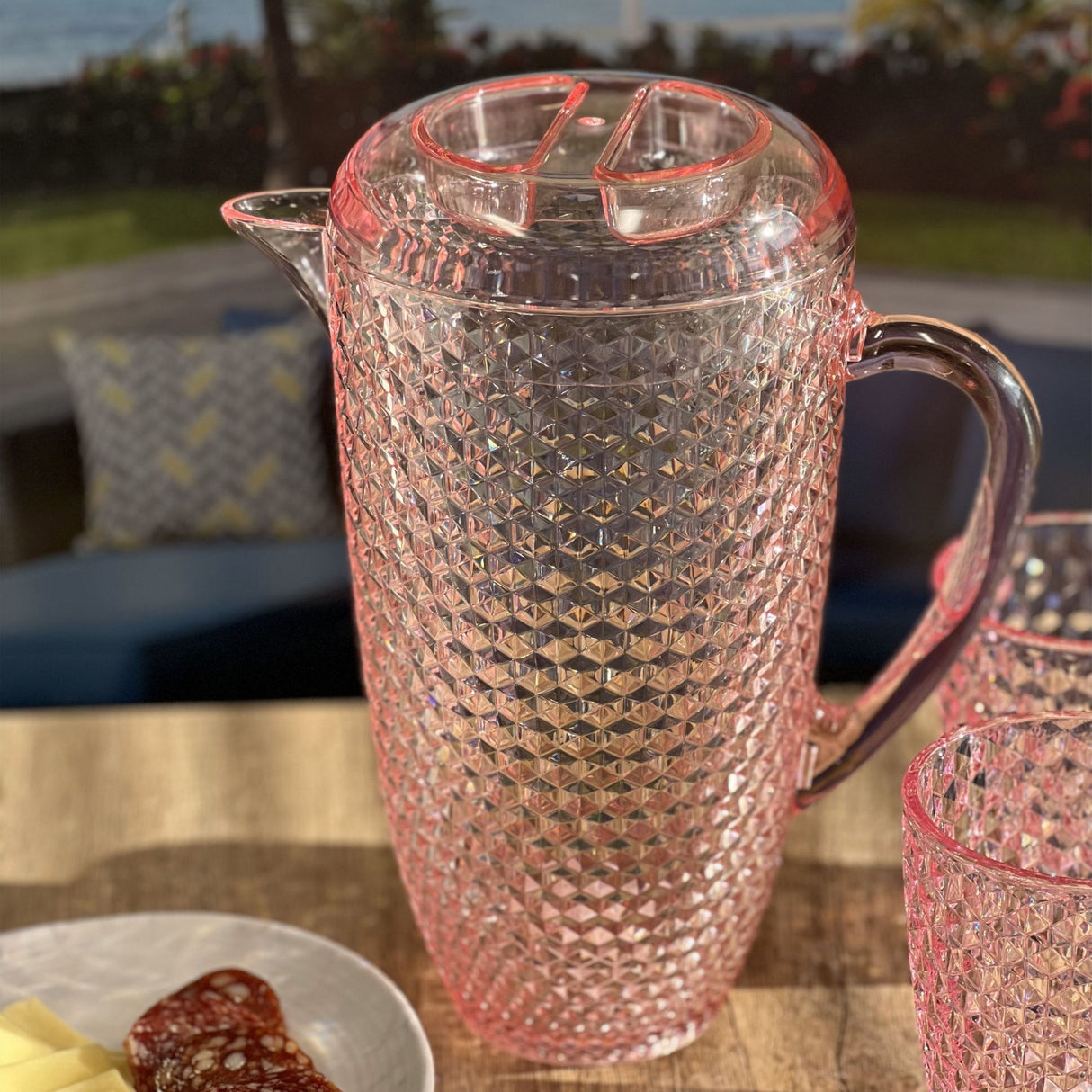 Diamond Cut Unbreakable Plastic Water Pitcher With Lid