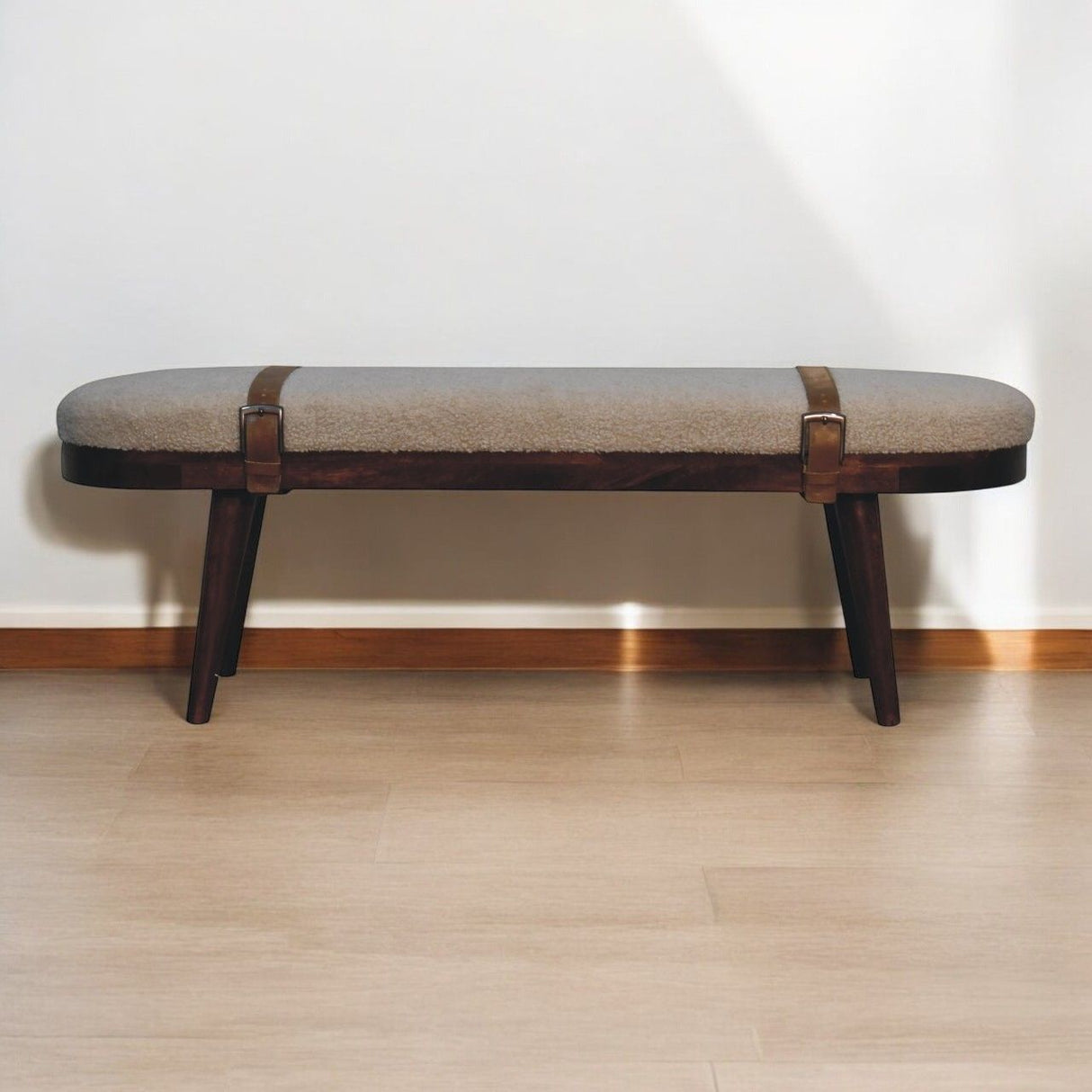 Nordholm Bench - Walnut
