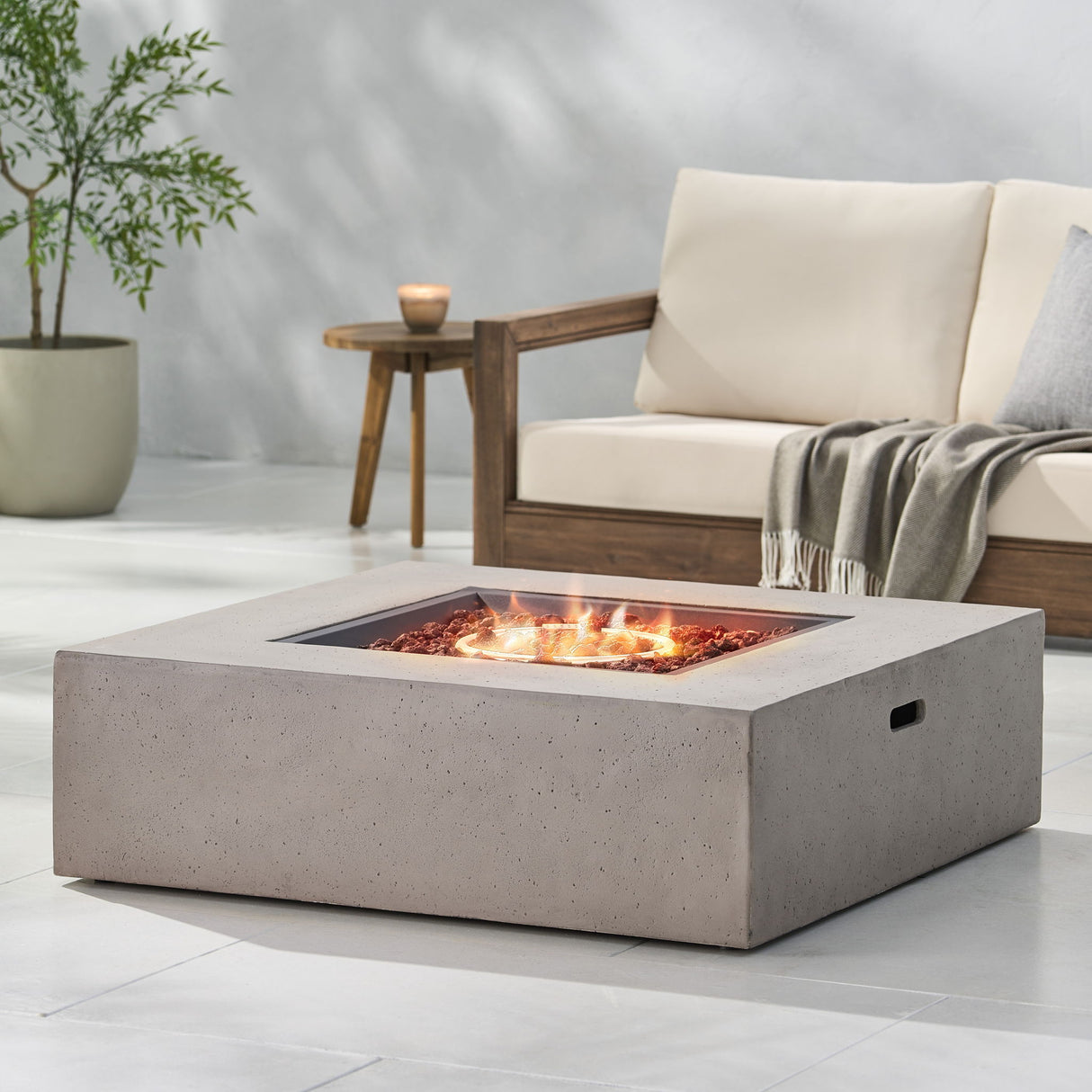 Modern 50,000 Btu Square Fire Table With Propane Tank