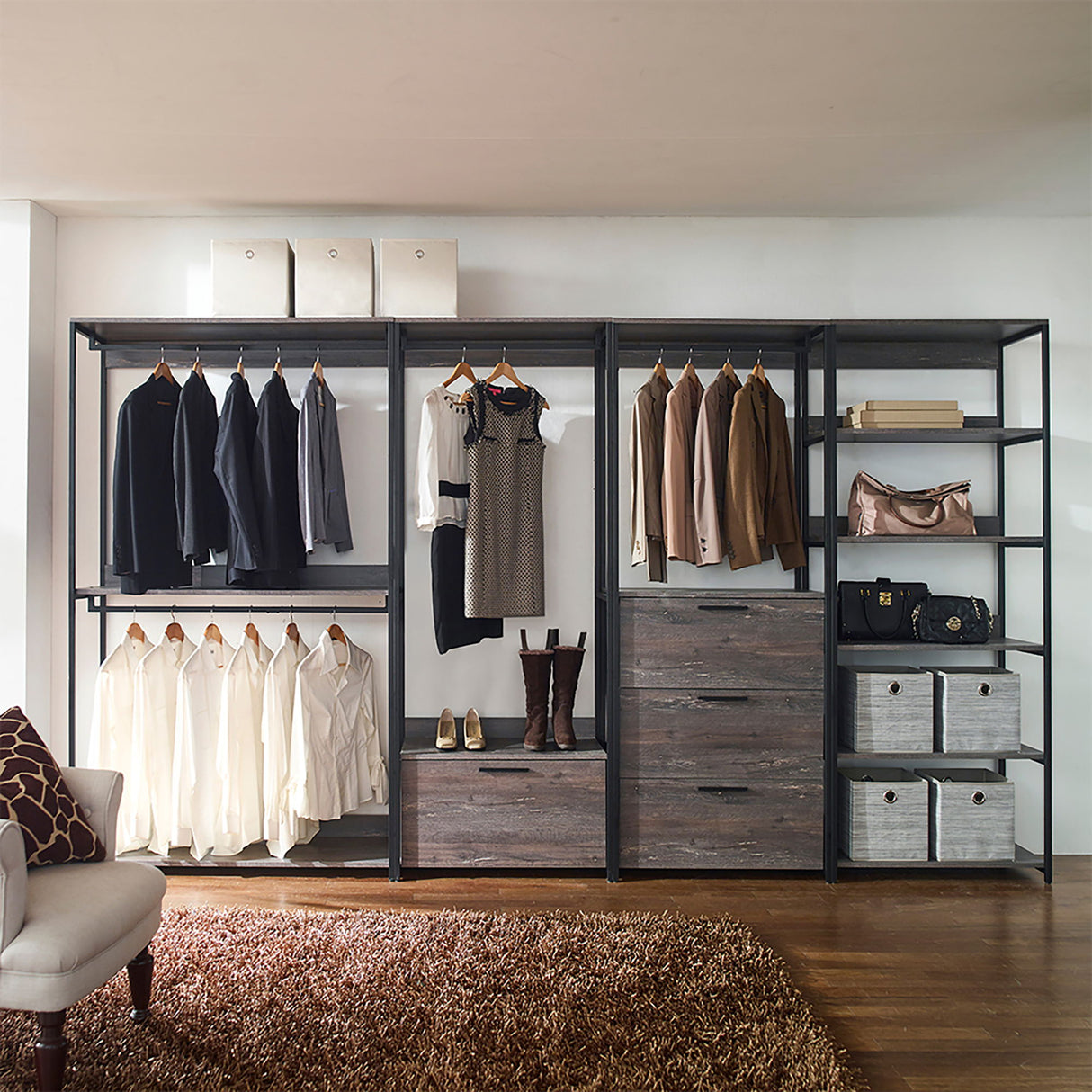 Monica - Walk In Closet With Three Drawers And Shelf