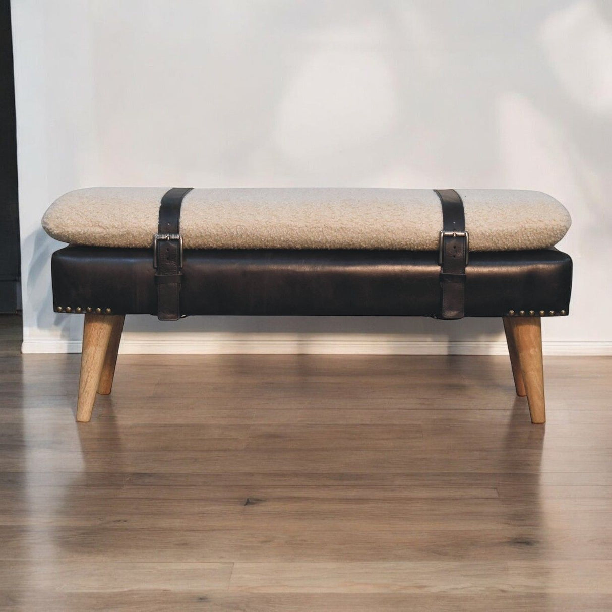 Buffalo - Hide Leather Bench