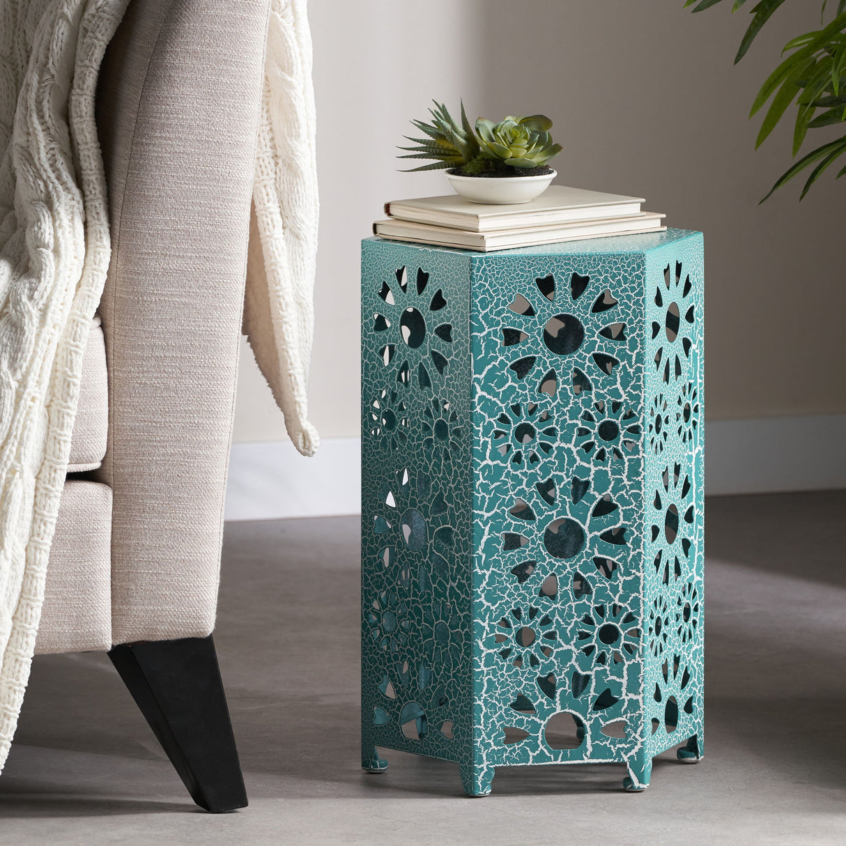 Eliana - Side Table