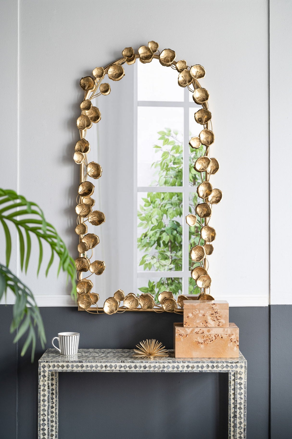 Full Length Arched Wall Mirror With en Leaf Accents Decorative Mirror For Living Room Bedroom - Gold