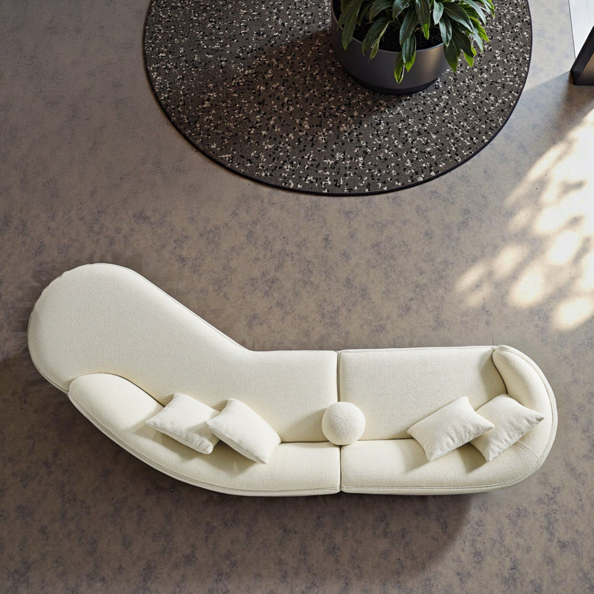 Elijah - Japandi Curvy Sectional Sofa - Beige