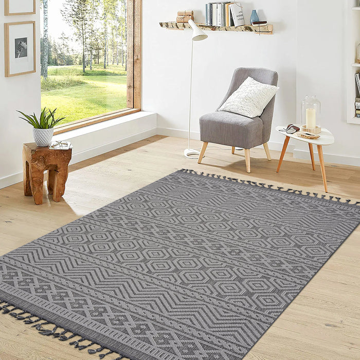 5X7 Grey/White /Geometric Indoor/Outdoor Area Rug