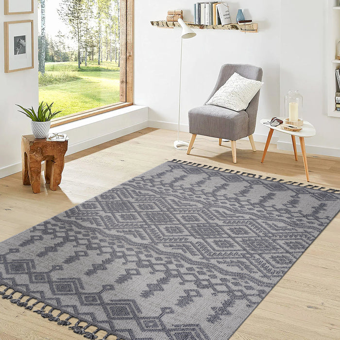 5X7 White/Gray /Traditional Indoor/Outdoor Area Rug