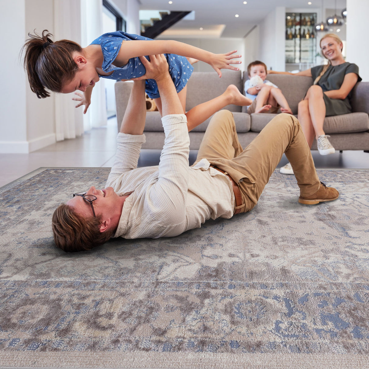 Payas - Trendy Traditional Area Rug