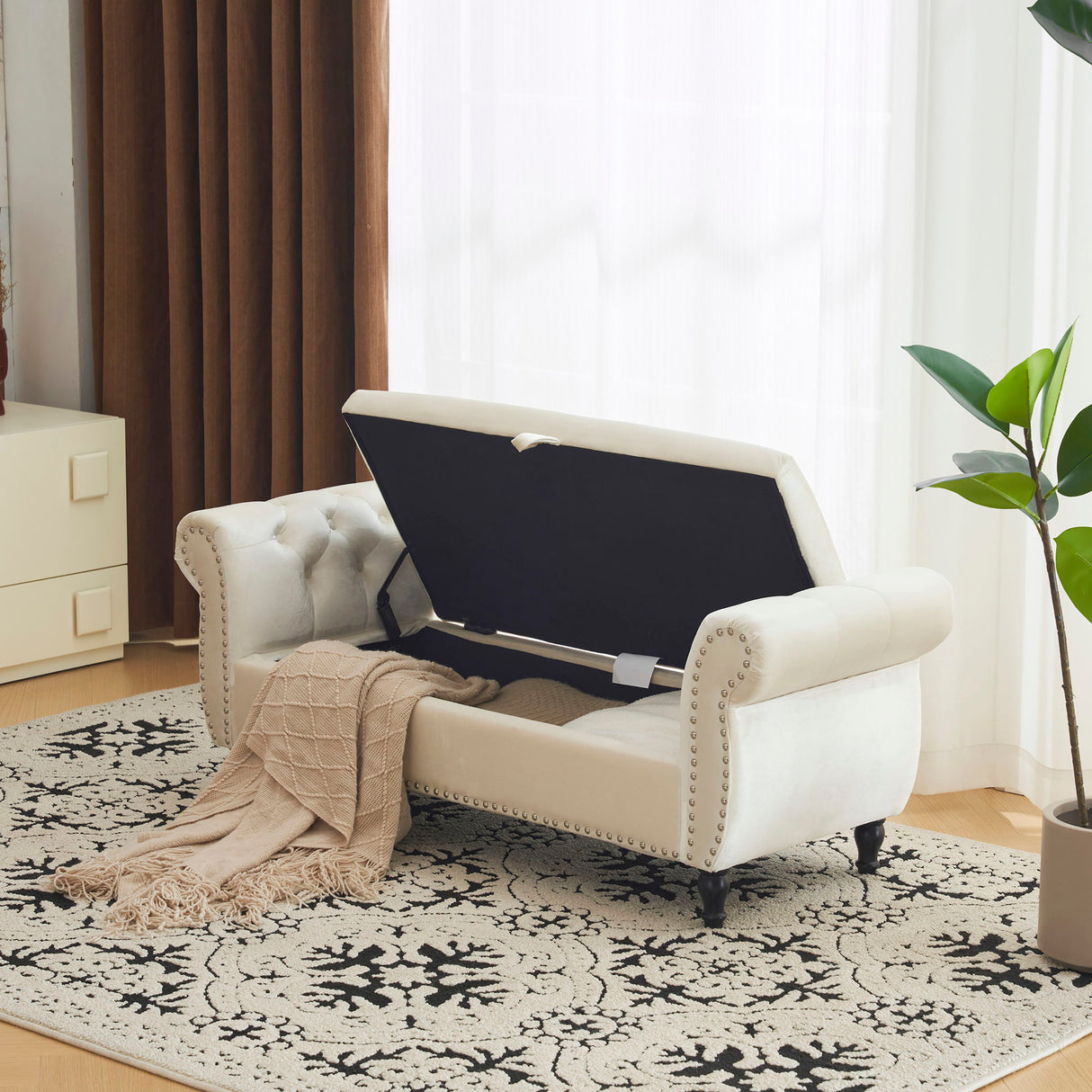 Luxurious Velvet Multifunctional Storage Ottoman Bench With Pillow