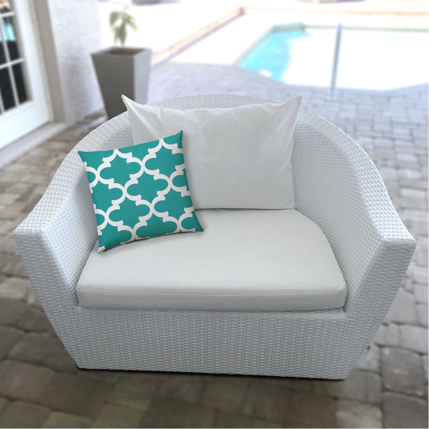 FLANNIGAN Turquoise Indoor/Outdoor Pillow - Sewn Closure