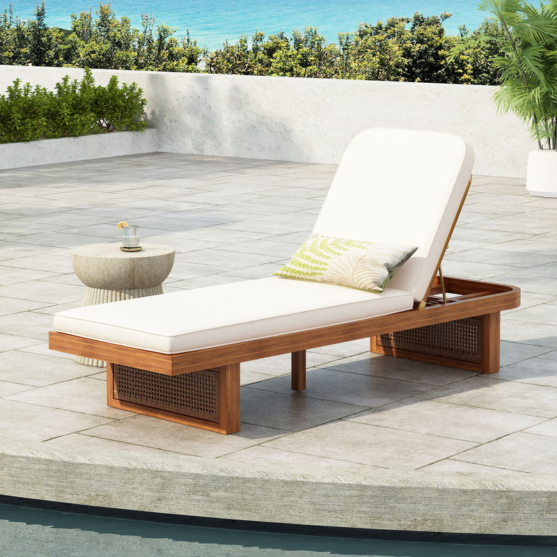 Outdoor Lounge Chair With Frame