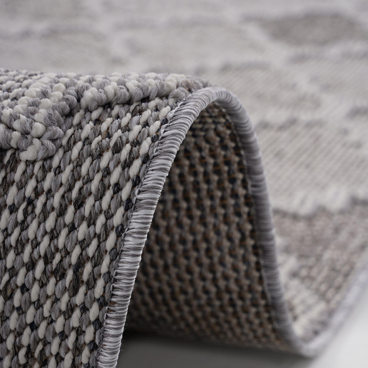 Guros - Indoor / Outdoor Trellis Area Rug