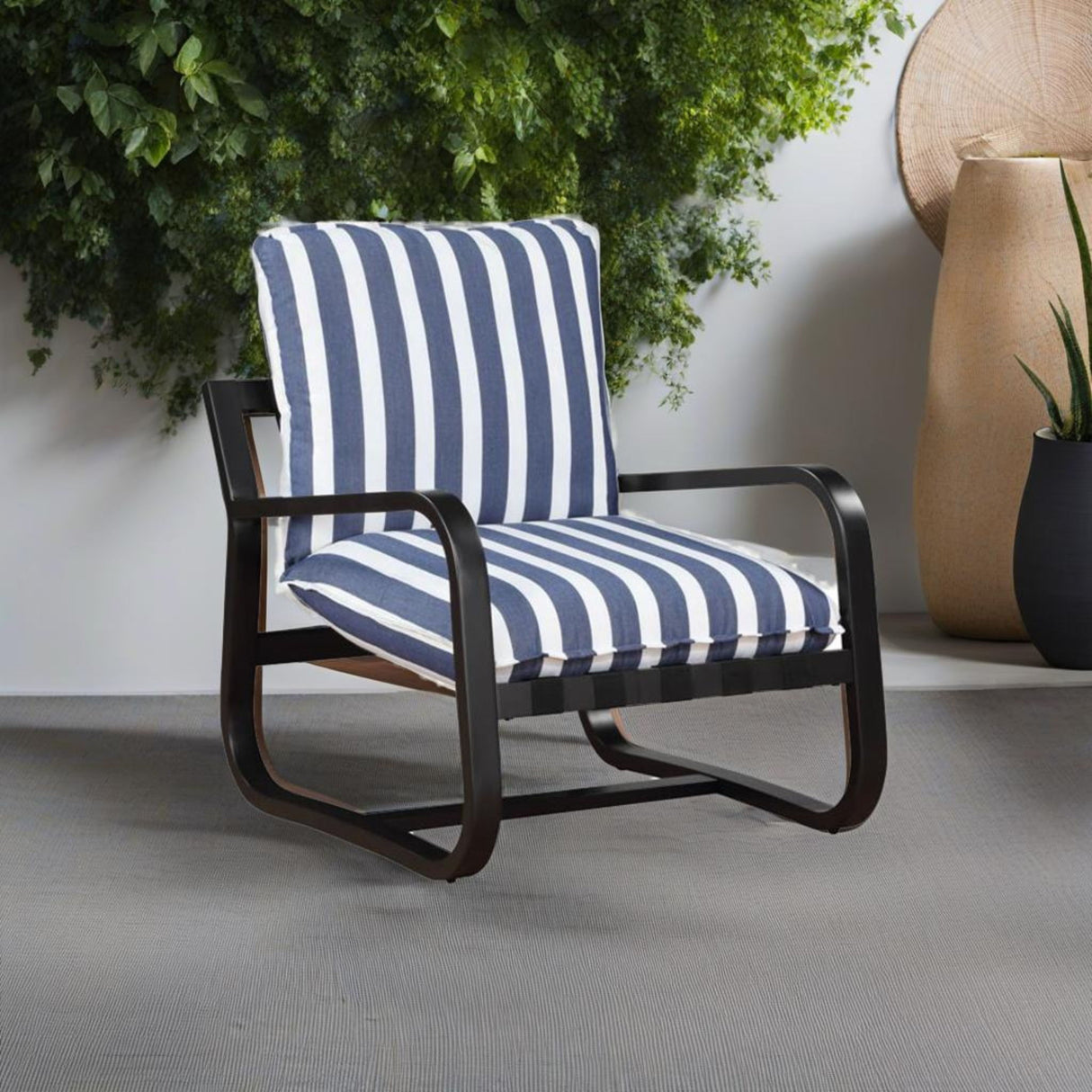 Asa - Outdoor Sling Chair With Reversible Cushions And Stripe Fabric - Blue / White Stripes