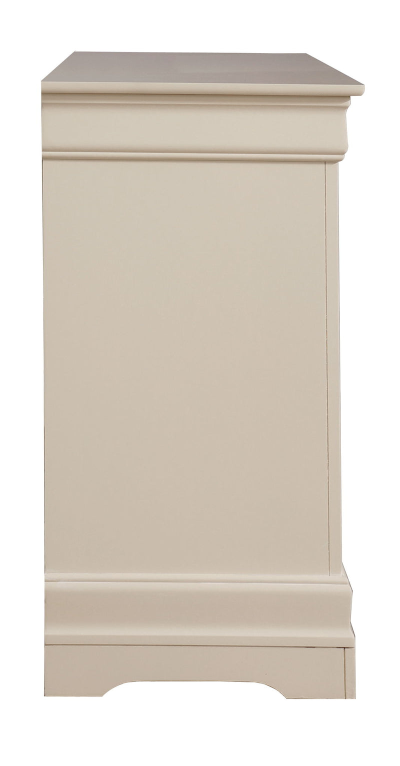 Elegant Traditional Storage Dresser