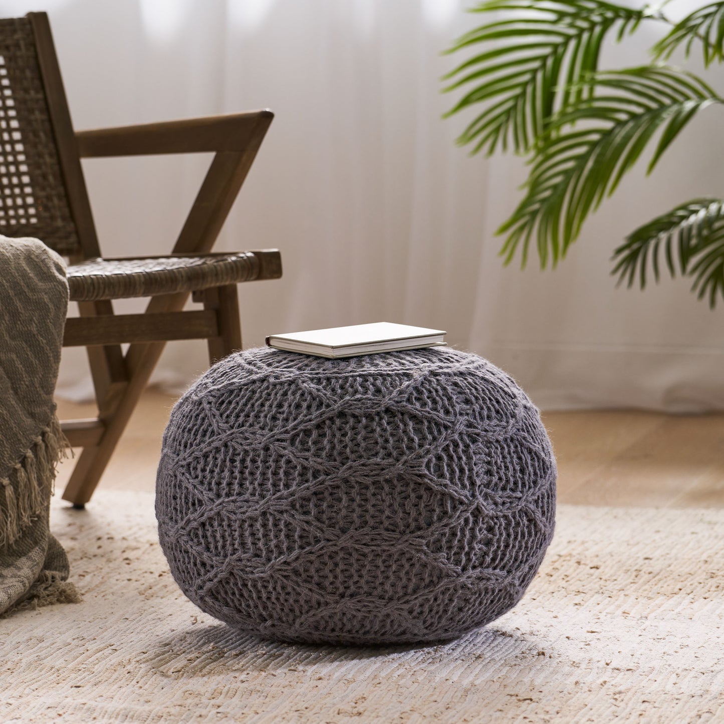 MALIBU KNITTED WOOL 20 X 20 ROUND POUF