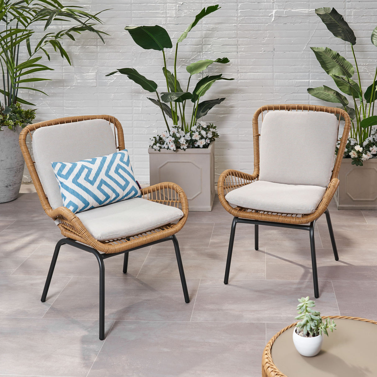 Outdoor Wicker Club Chair With Cushions (Set of 2)