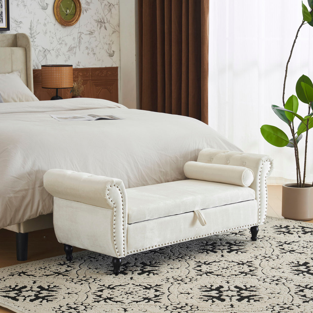 Luxurious Velvet Multifunctional Storage Ottoman Bench With Pillow