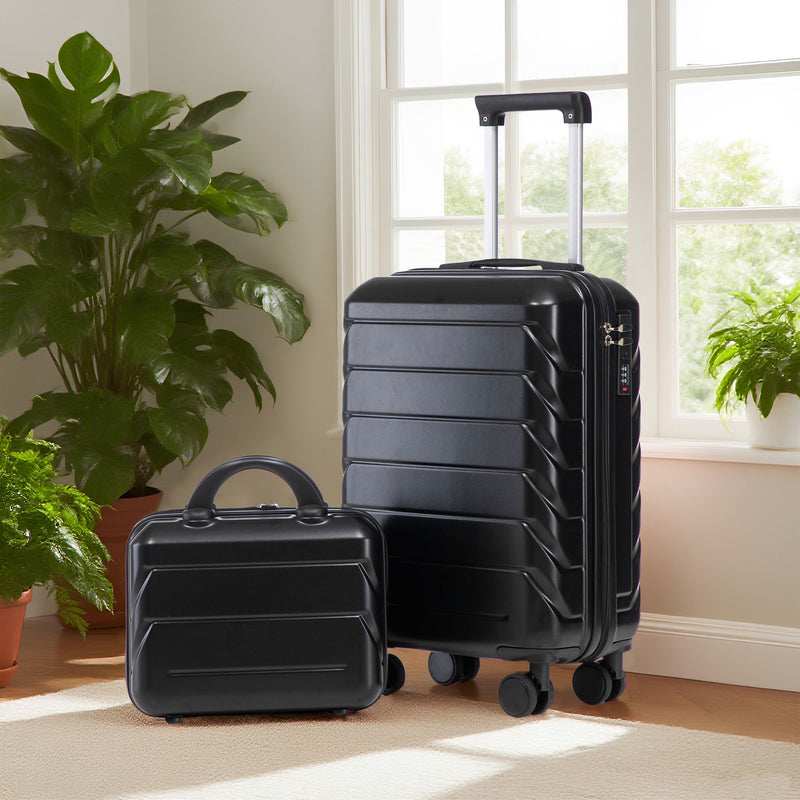 Spinner Luggage Set With Combination Lock